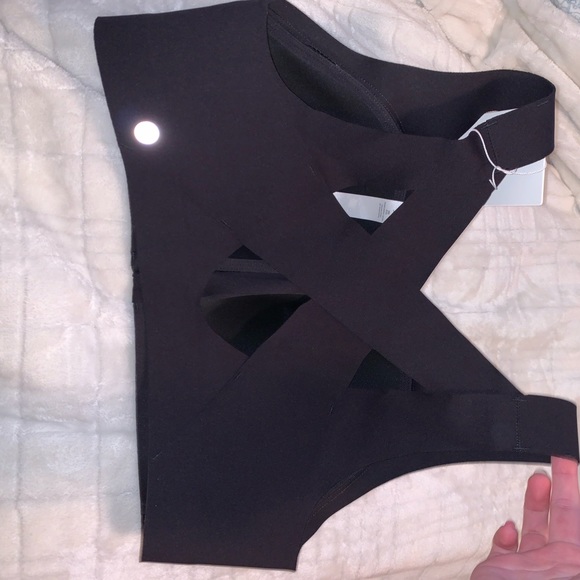 Lululemon Enlite Front Zip Bra- Solid Black NWT - Picture 3 of 6